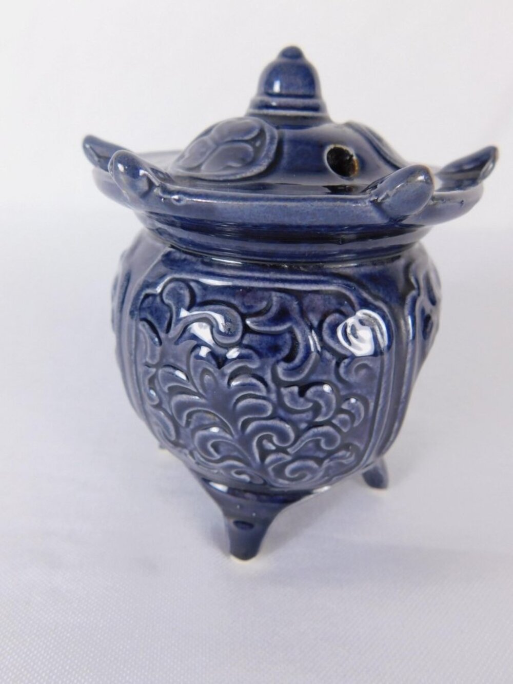 Vintage Blue Ceramic Floral Warmer Burner Small Footed Made In Japan Decor - Picture 4 of 8